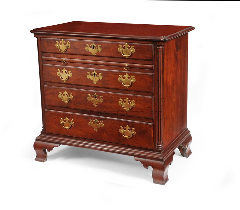 Chippendale walnut bachelor's chest (Philadelphia, PA)